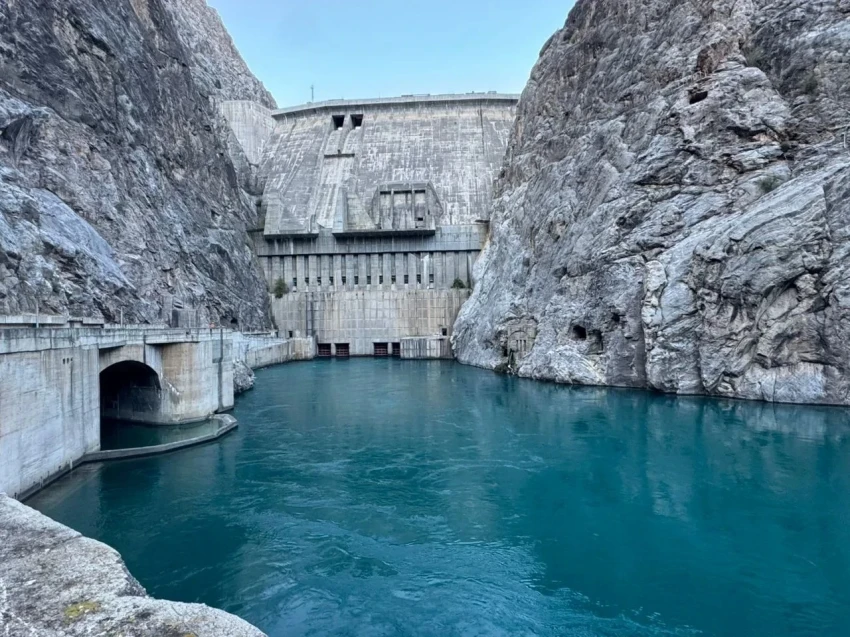 Сколько воды было в Токтогульском водохранилище на 1 апреля в разные годы