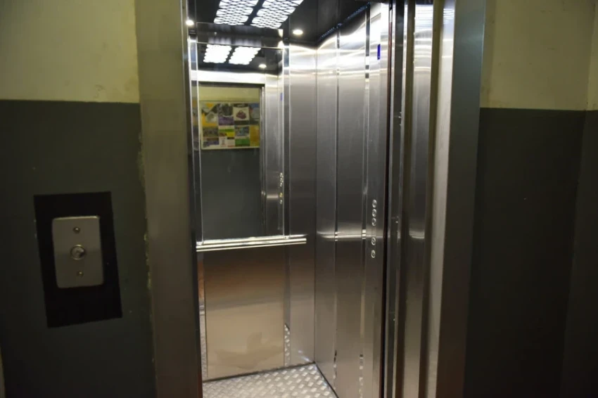 Мэрия Бишкека: Жители домов должны вложиться, если хотят новые лифты