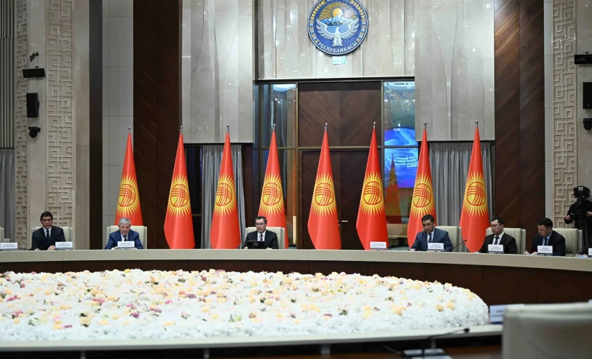 Работайте честно и будьте ближе к людям – обращение президента к чиновникам