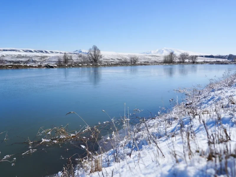 Мэр Бишкека поручил проверить законность объектов вблизи водозабора «Орто-Алыш»