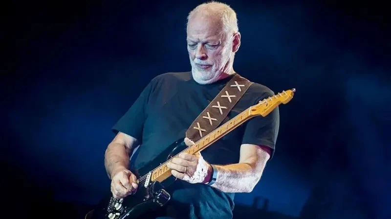 Самая дорогая гитара в мире: «Черный Stratocaster» Дэвида Гилмора из Pink Floyd продали на аукционе за $14,6 млн