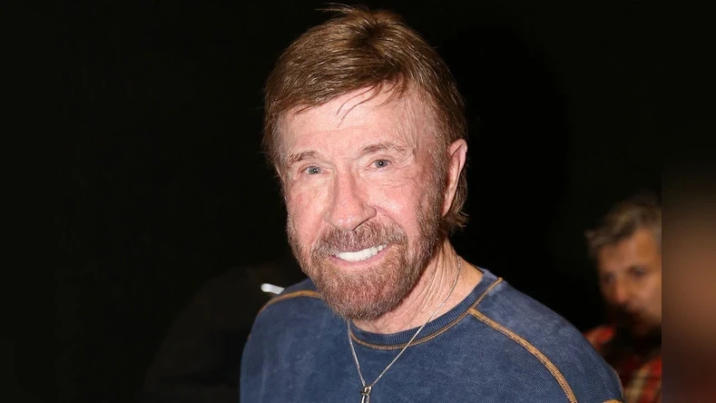 Звезда боевиков 80-х Чак Норрис скончался в возрасте 86 лет