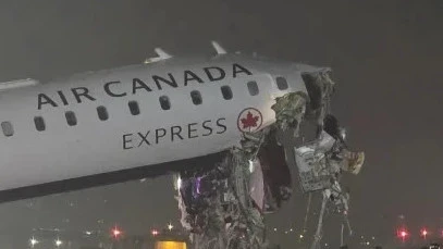 NBC: пилоты погибли при столкновении самолета с машиной в аэропорту Нью-Йорка