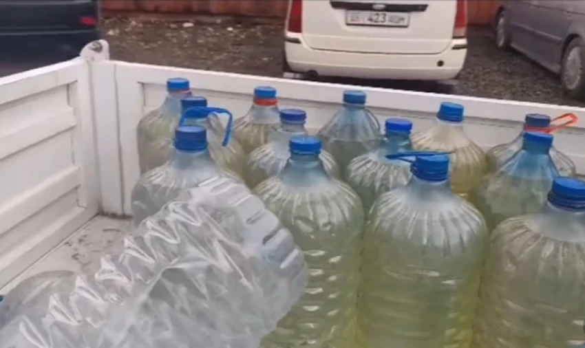 На трассе Бишкек–Чалдабар проходит рейд против незаконной продажи топлива