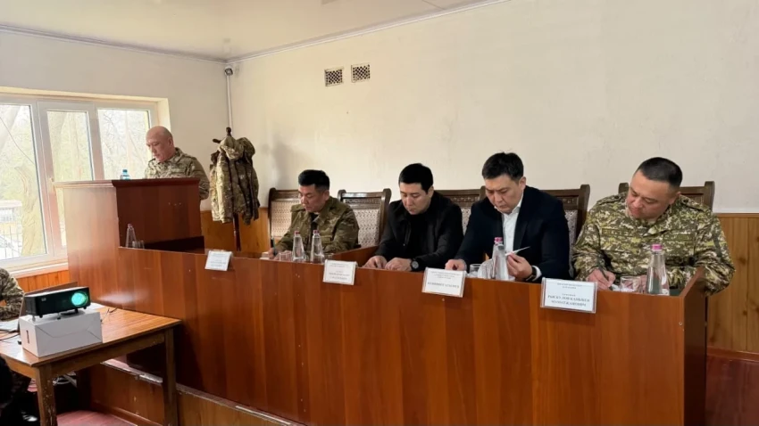 Усиление инженерной охраны госграницы и противодействие контрабанде обсудили в Кулунду