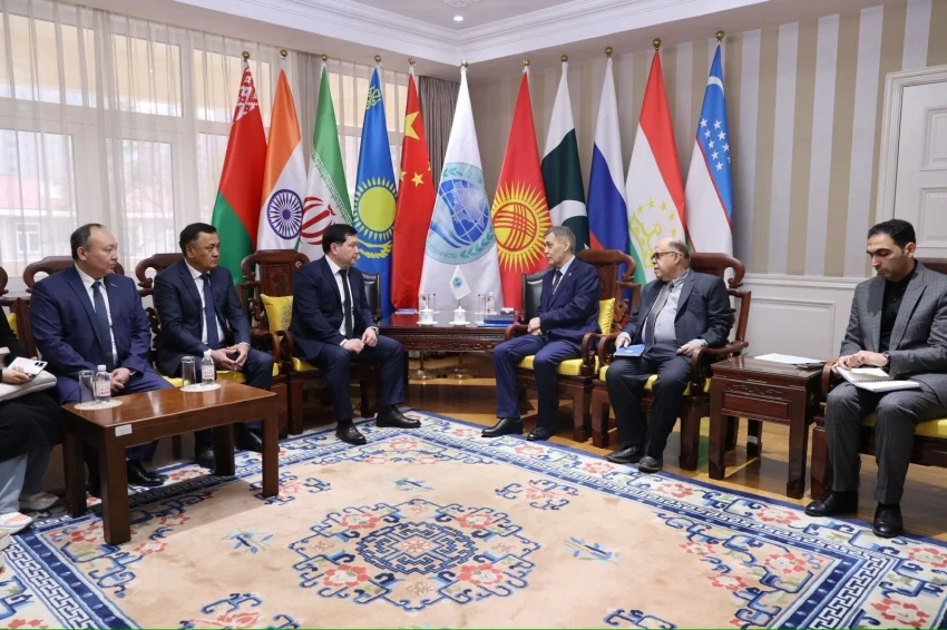 В Пекине Казыбек Молдажиев и генсек ШОС обсудили вопросы сотрудничества в сфере спорта