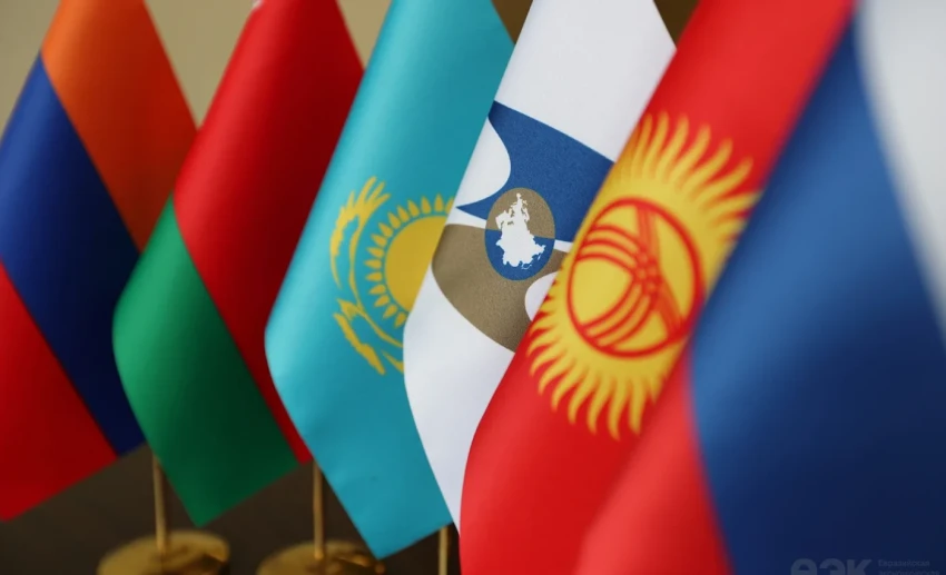 Жогорку Кенеш рассмотрел ратификацию торгового соглашения ЕАЭС с Монголией