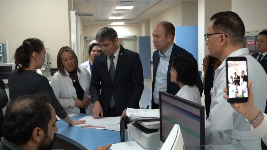 Глава Минздрава ознакомился с деятельностью Кыргызско-турецкой больницы дружбы