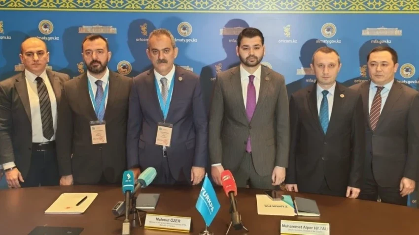 ТЮРКПА: референдум в Казахстане прошёл спокойно и открыто