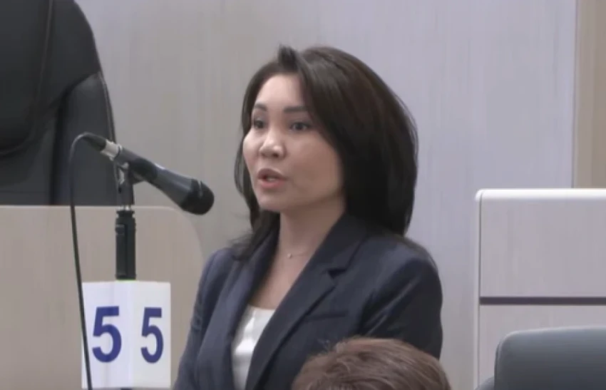 Сурабалдиева призвала прекратить «личные разборки» с трибуны парламента