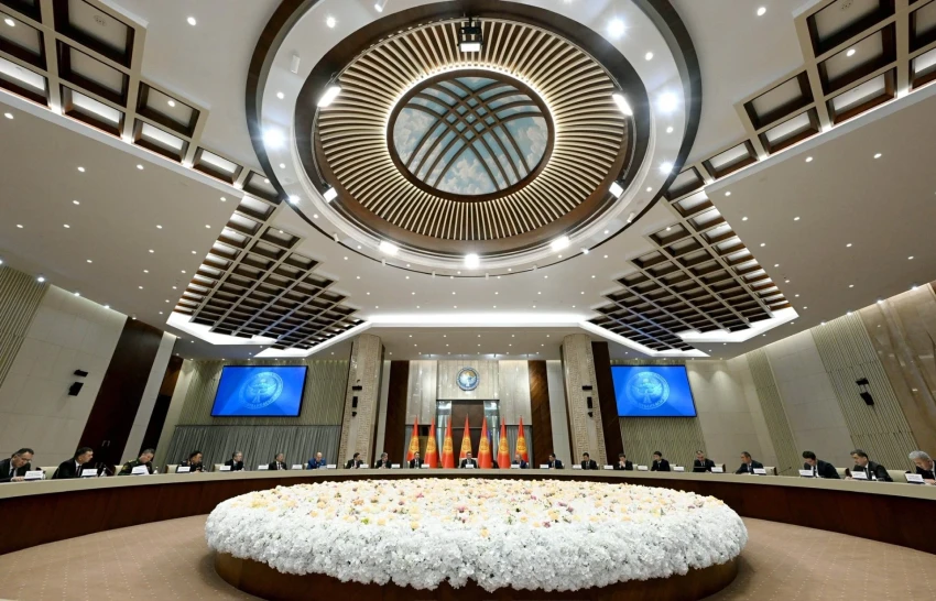 Садыр Жапаров собрал Совбез: обсуждали риски из-за ситуации на Ближнем Востоке