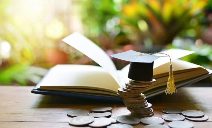 Кыргызстанцы могут подать заявки на правительственные стипендии Румынии