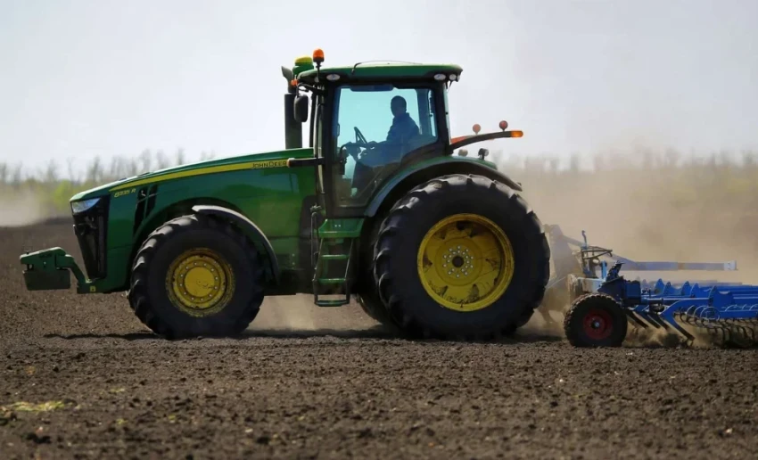 Весенне-полевые работы в КР стартуют с полной обеспеченностью семенами, техникой и удобрениями