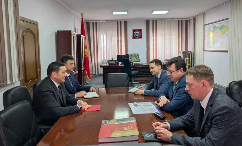 Секретарь Совбеза встретился с послом России в Кыргызстане. О чем говорили