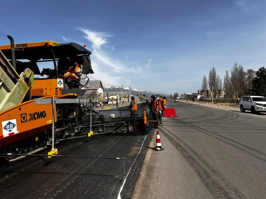 Минтранс усилил контроль за качеством дорожных работ в Иссык-Кульской области