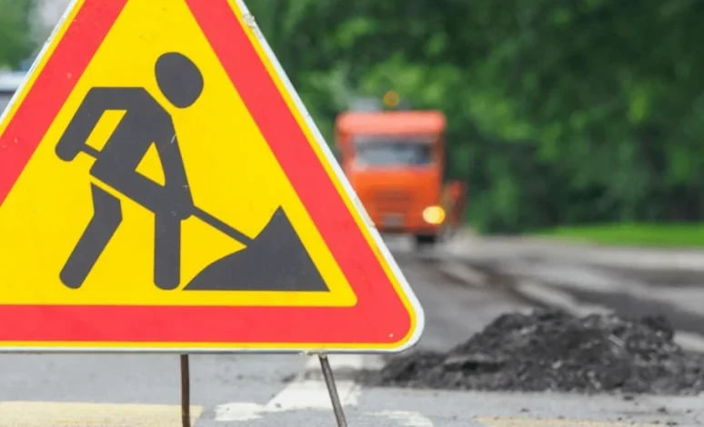 В Бишкеке закрыли участок улицы Фучика для дорожных работ