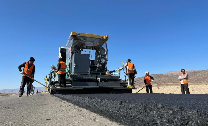 В Кыргызстане к концу марта заасфальтировано более 7 км дорог