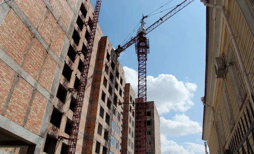 В Минстрое назвали количество действующих строительных компаний в Кыргызстане