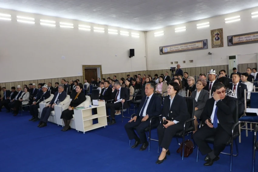 В Кыргызстане озаботились воспитанием и поведением студентов вузов